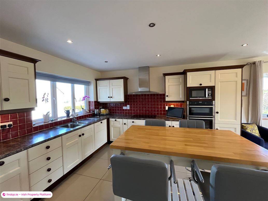Detached house for Sale in Lowertown, Cork