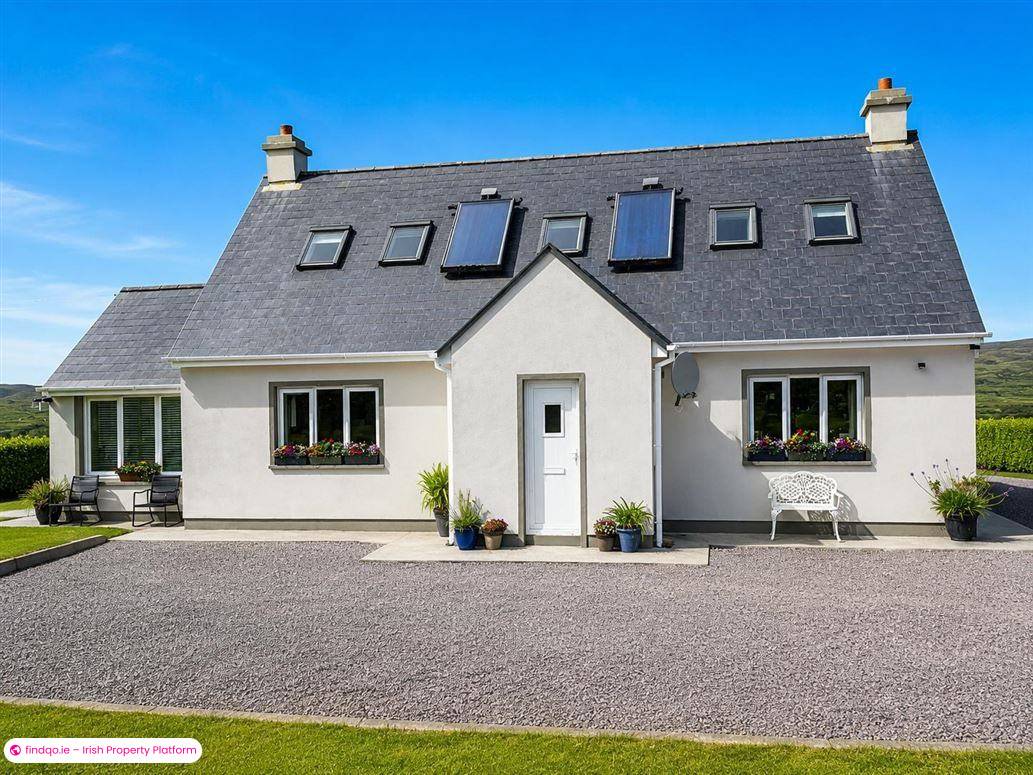 Detached house for Sale in Lowertown, Cork