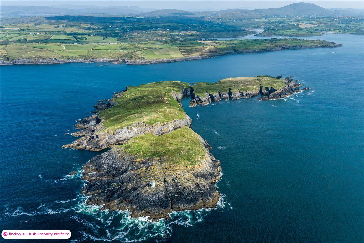Detached house for Sale in Schull, Cork