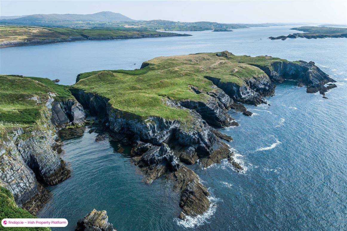 Detached house for Sale in Schull, Cork