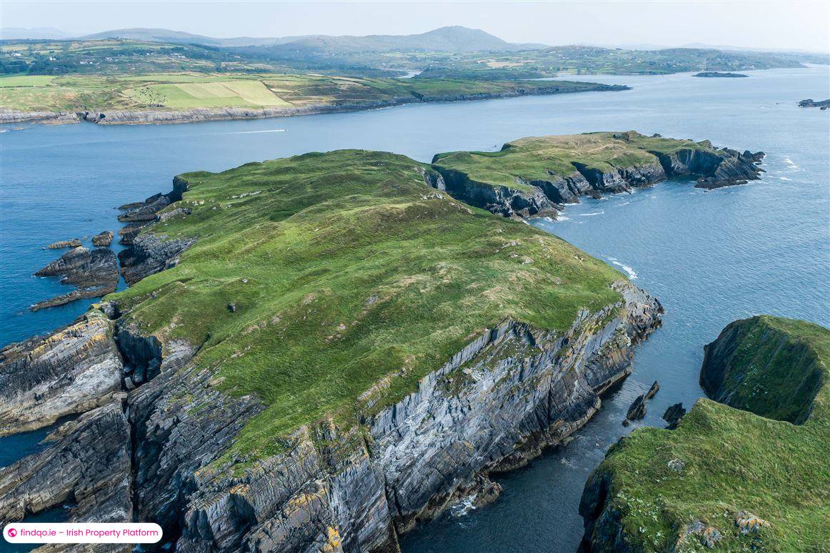 Detached house for Sale in Schull, Cork