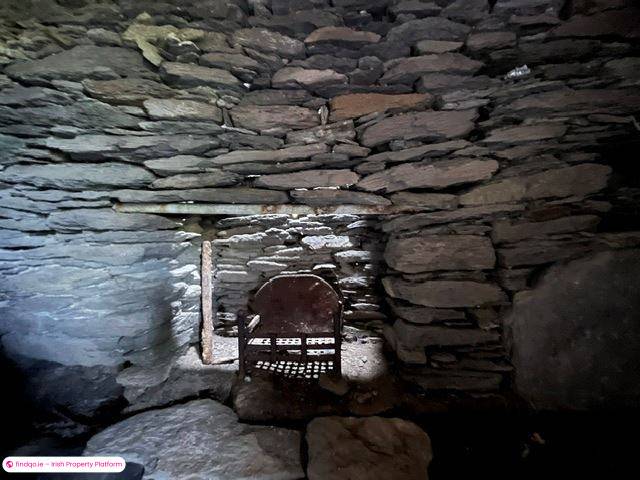 Detached house for Sale in Schull, Cork