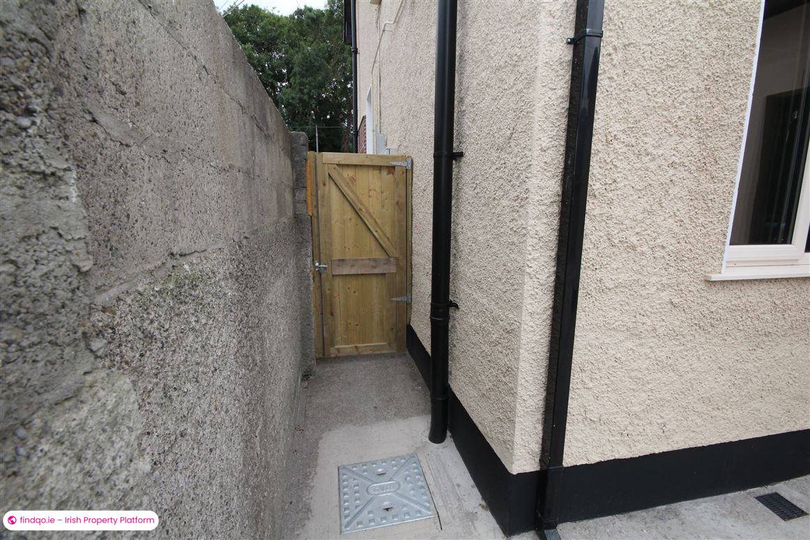 Retail Unit for Rent in Churchtown, Dublin 14