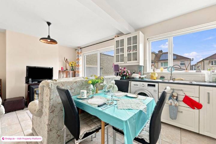 Semi-detached house for Sale in Beaumont, Dublin 5
