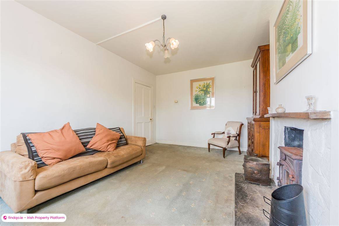 Detached house for Sale in Bantry, Cork
