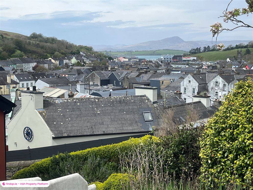 Detached house for Sale in Bantry, Cork