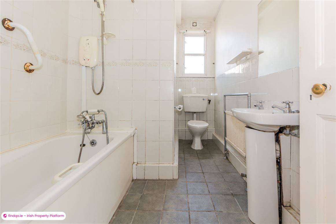 Detached house for Sale in Bantry, Cork