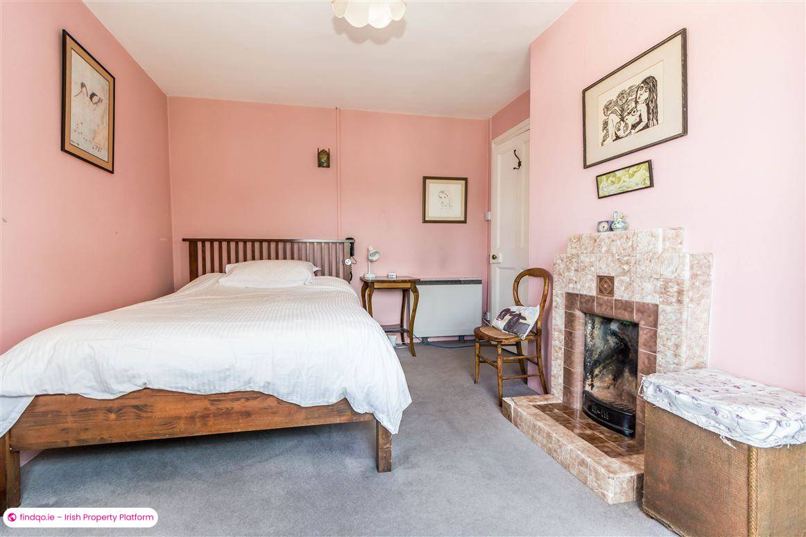 Detached house for Sale in Bantry, Cork