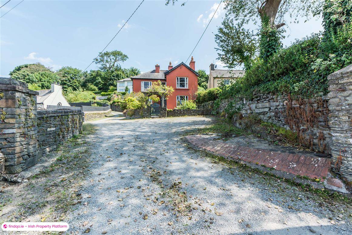 Detached house for Sale in Bantry, Cork