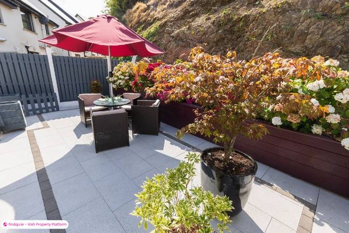 Semi-detached house for Sale in Rostellan, Cork