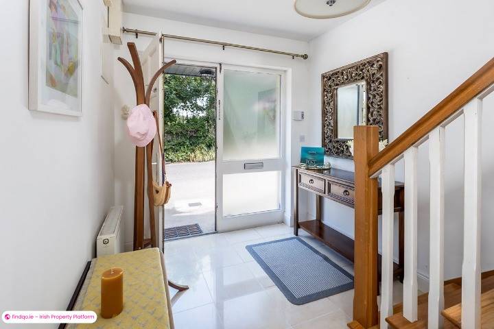 Semi-detached house for Sale in Rostellan, Cork