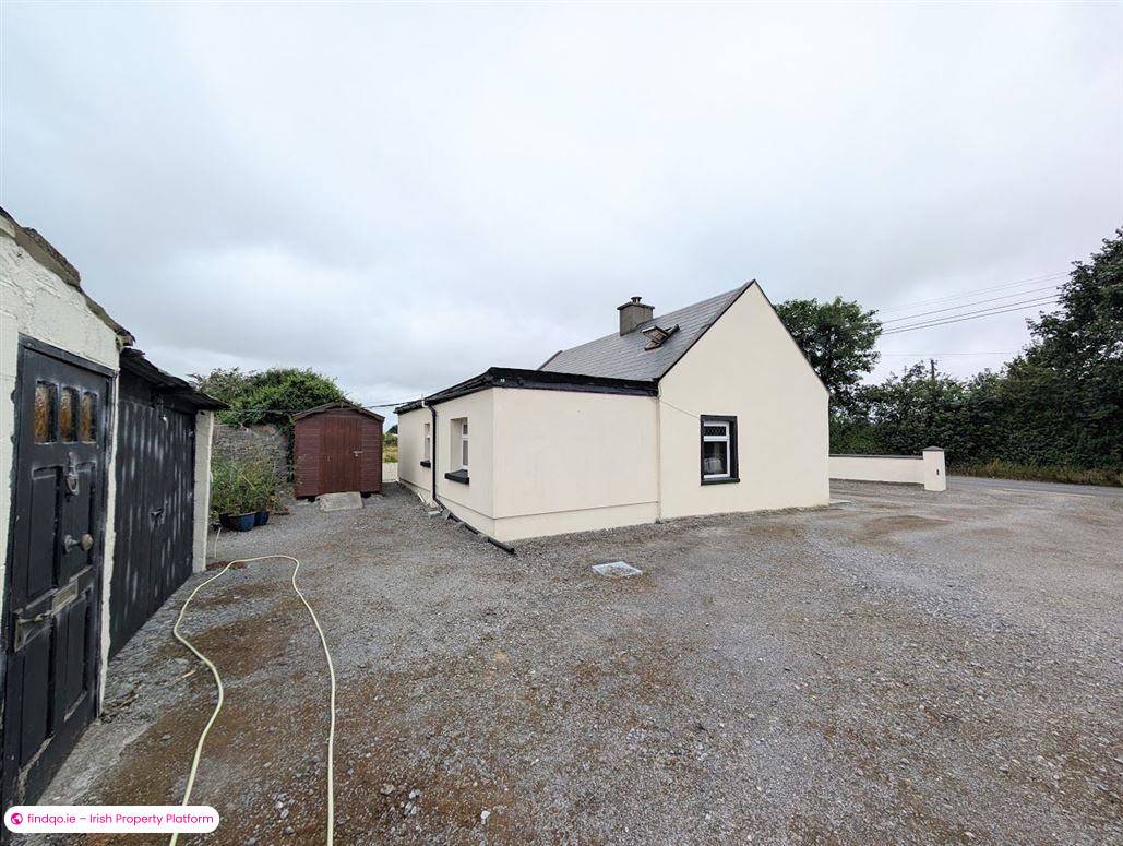 Detached house for Sale in Borrisokane, Tipperary