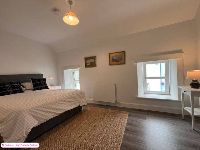 Terraced house for Sale in Schull, Cork