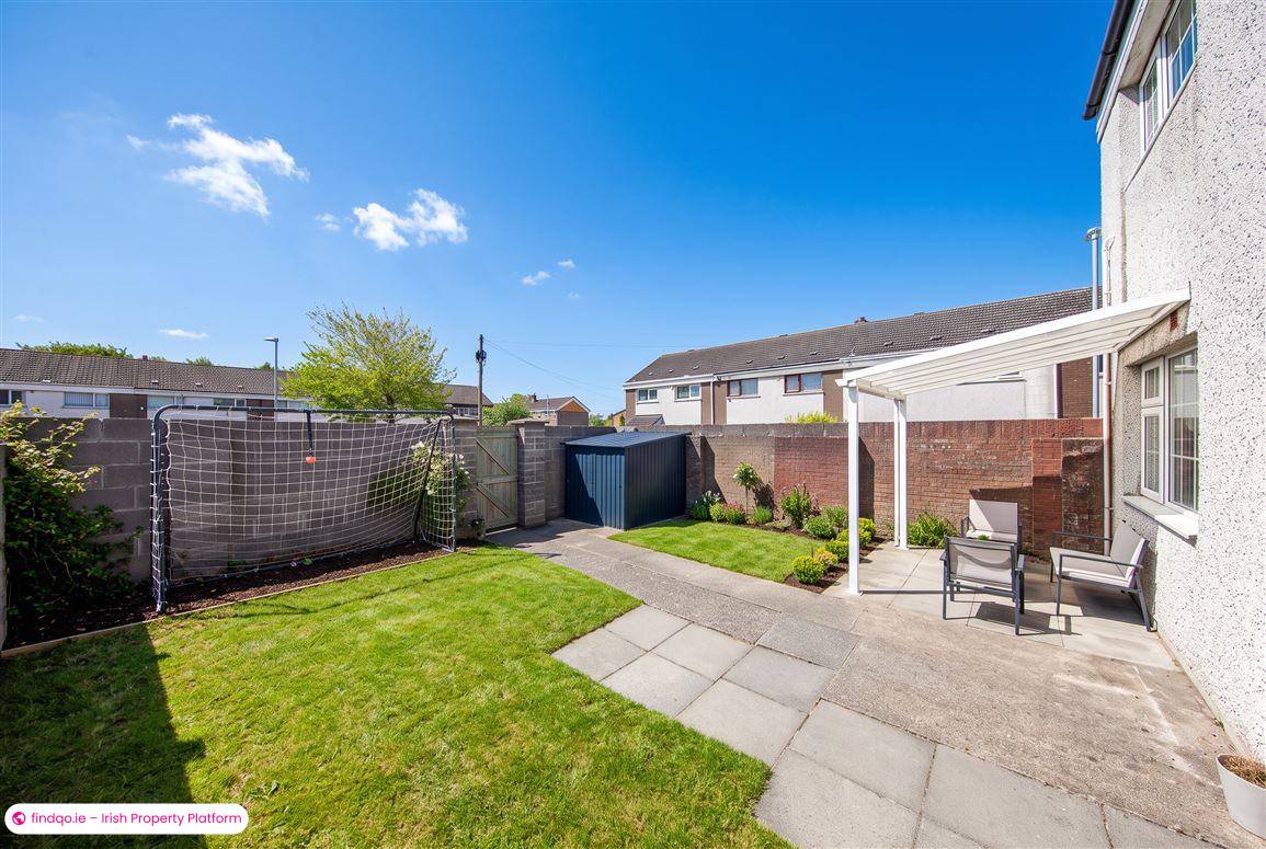 End of terrace house for Sale in Poppintree, Dublin 11