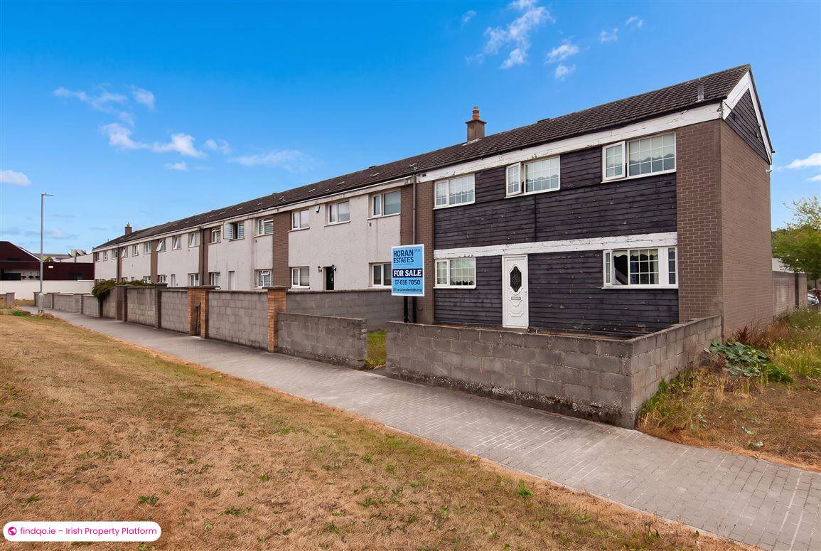 End of terrace house for Sale in Poppintree, Dublin 11
