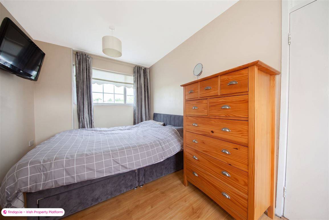 End of terrace house for Sale in Poppintree, Dublin 11