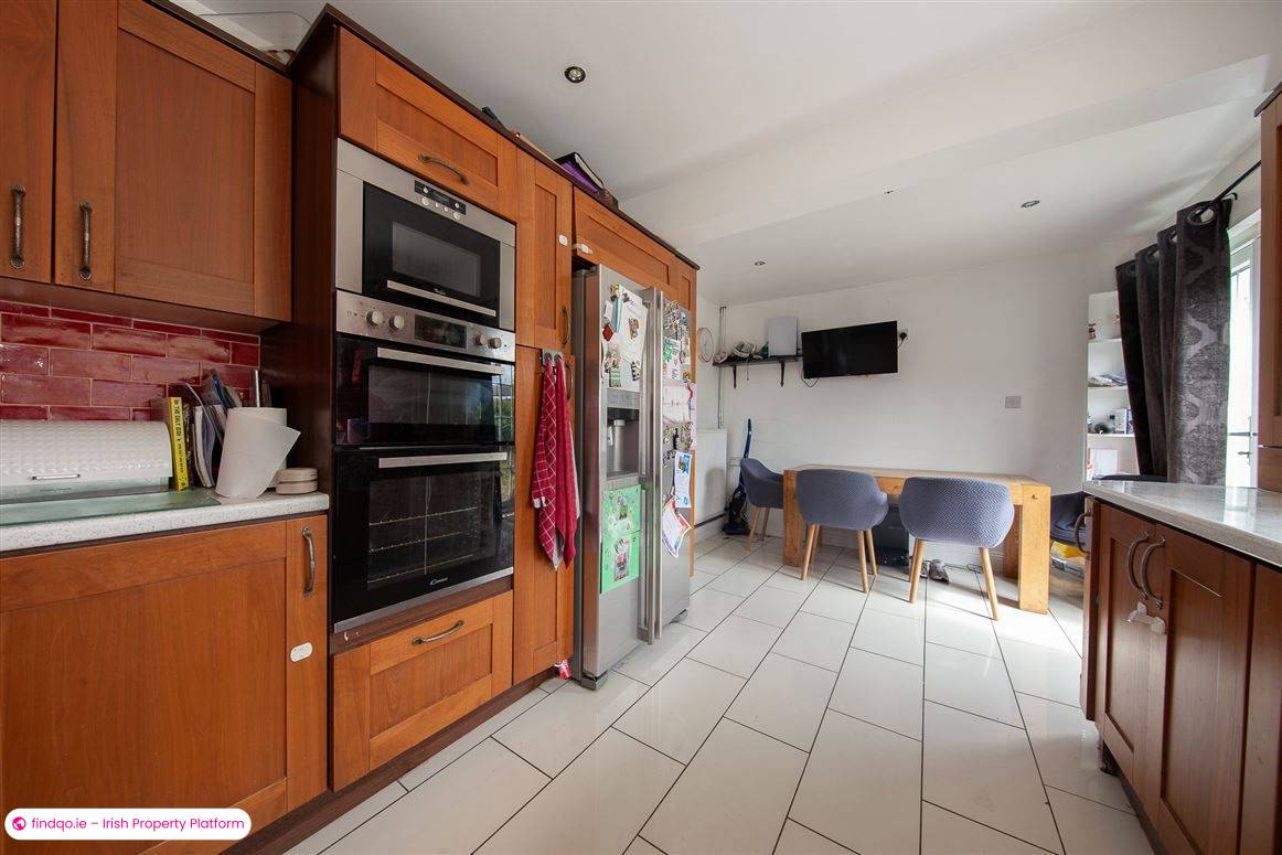 End of terrace house for Sale in Poppintree, Dublin 11