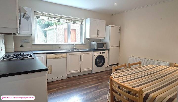 2 Bedroom House for Rent in Headford Road, Galway
