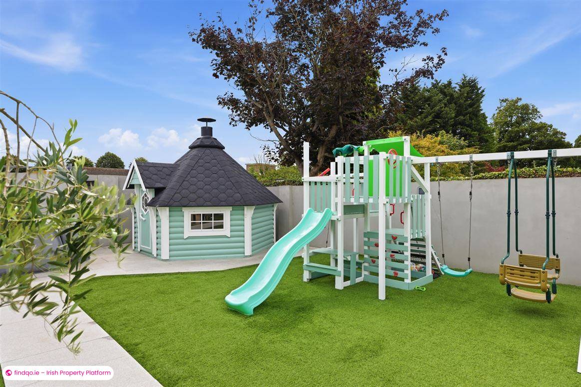 Semi-detached house for Sale in Artane, Dublin 5