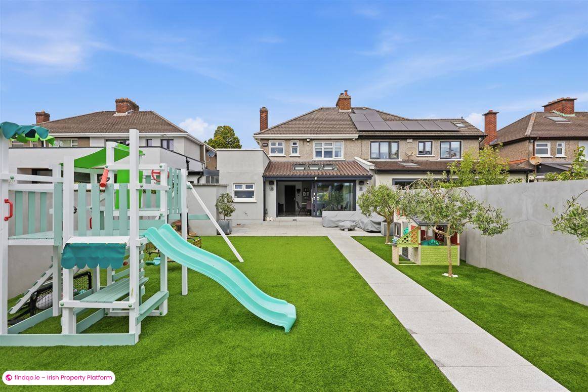 Semi-detached house for Sale in Artane, Dublin 5
