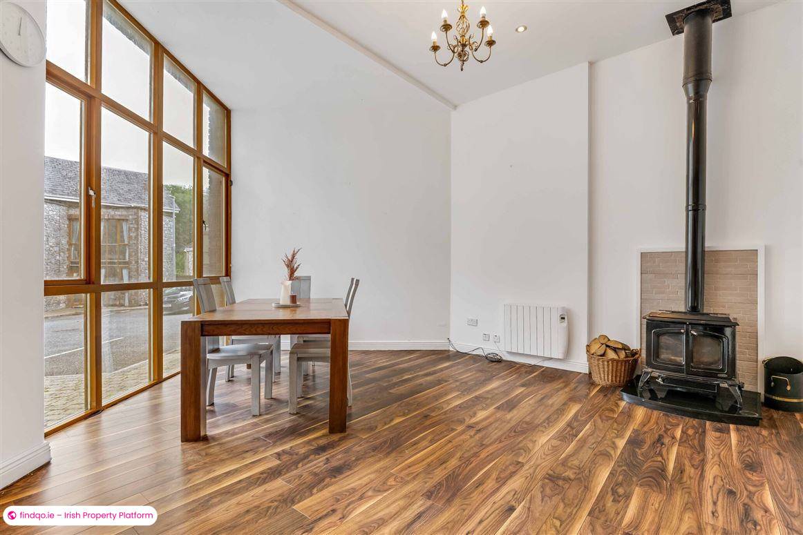 Semi-detached house for Sale in Slane, Meath