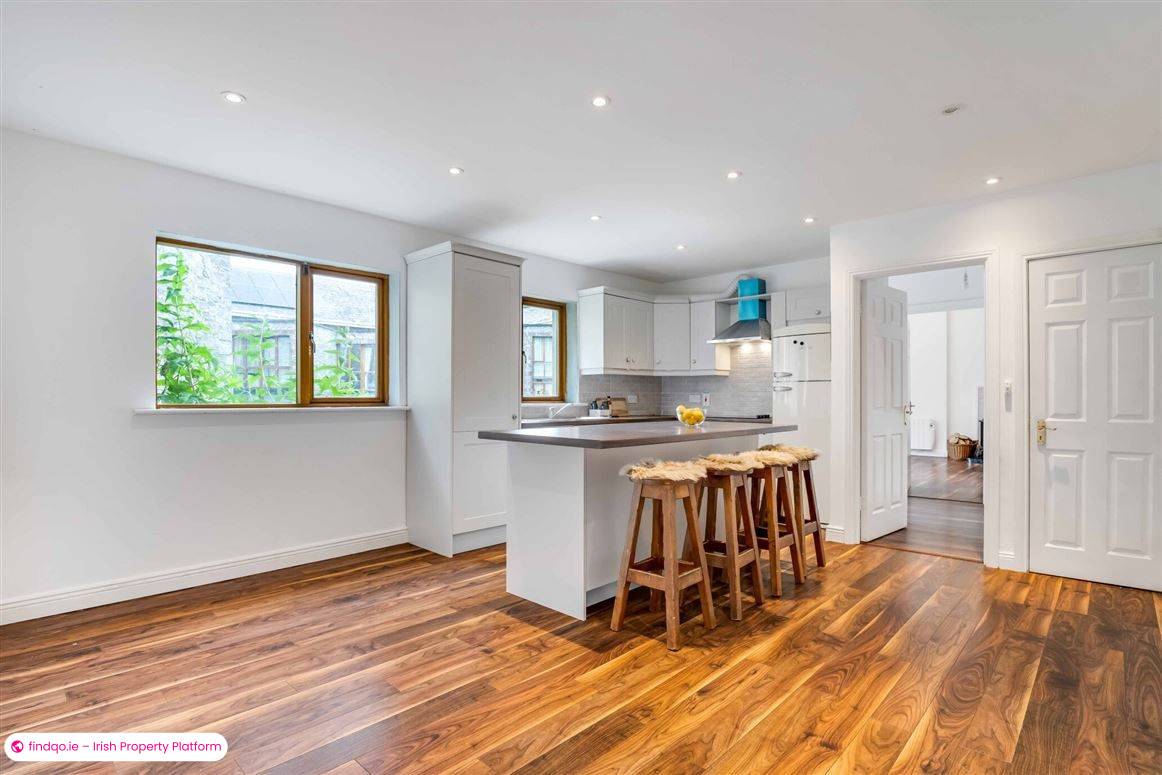 Semi-detached house for Sale in Slane, Meath