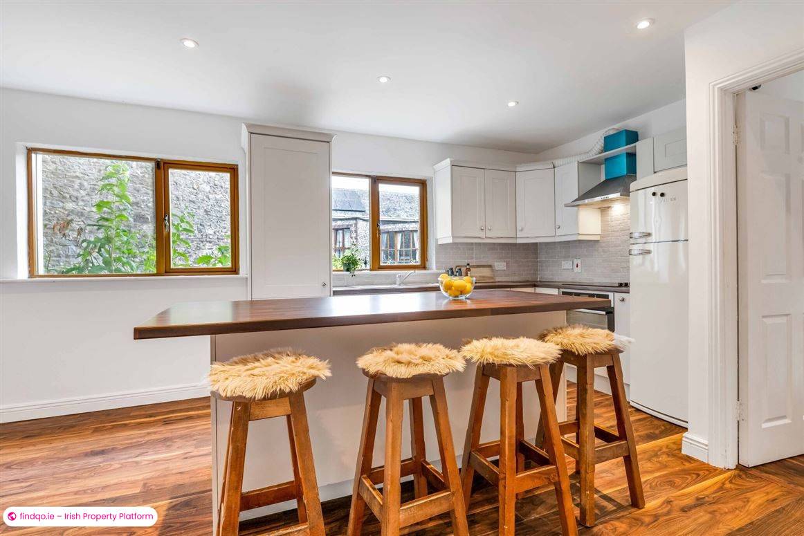 Semi-detached house for Sale in Slane, Meath
