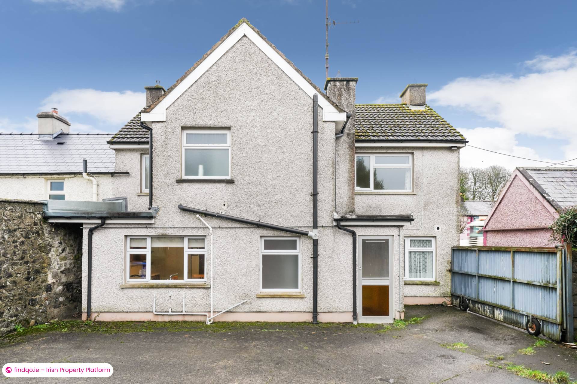Semi-detached house for Sale in Clonmellon, Westmeath