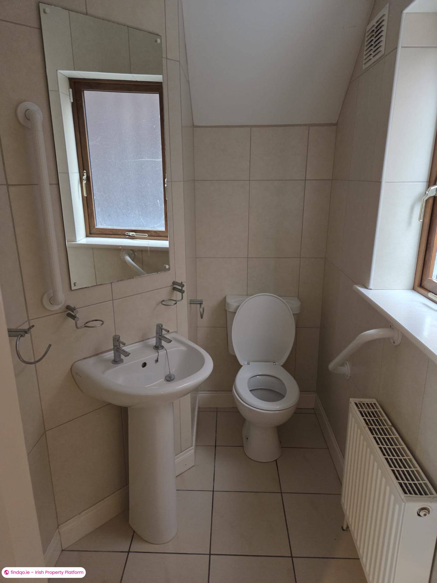 Semi-detached house for Sale in Collon, Louth