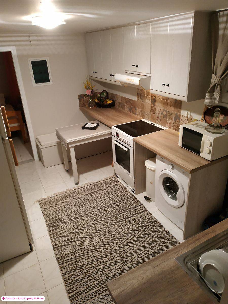 Detached house for Sale Outside Ireland