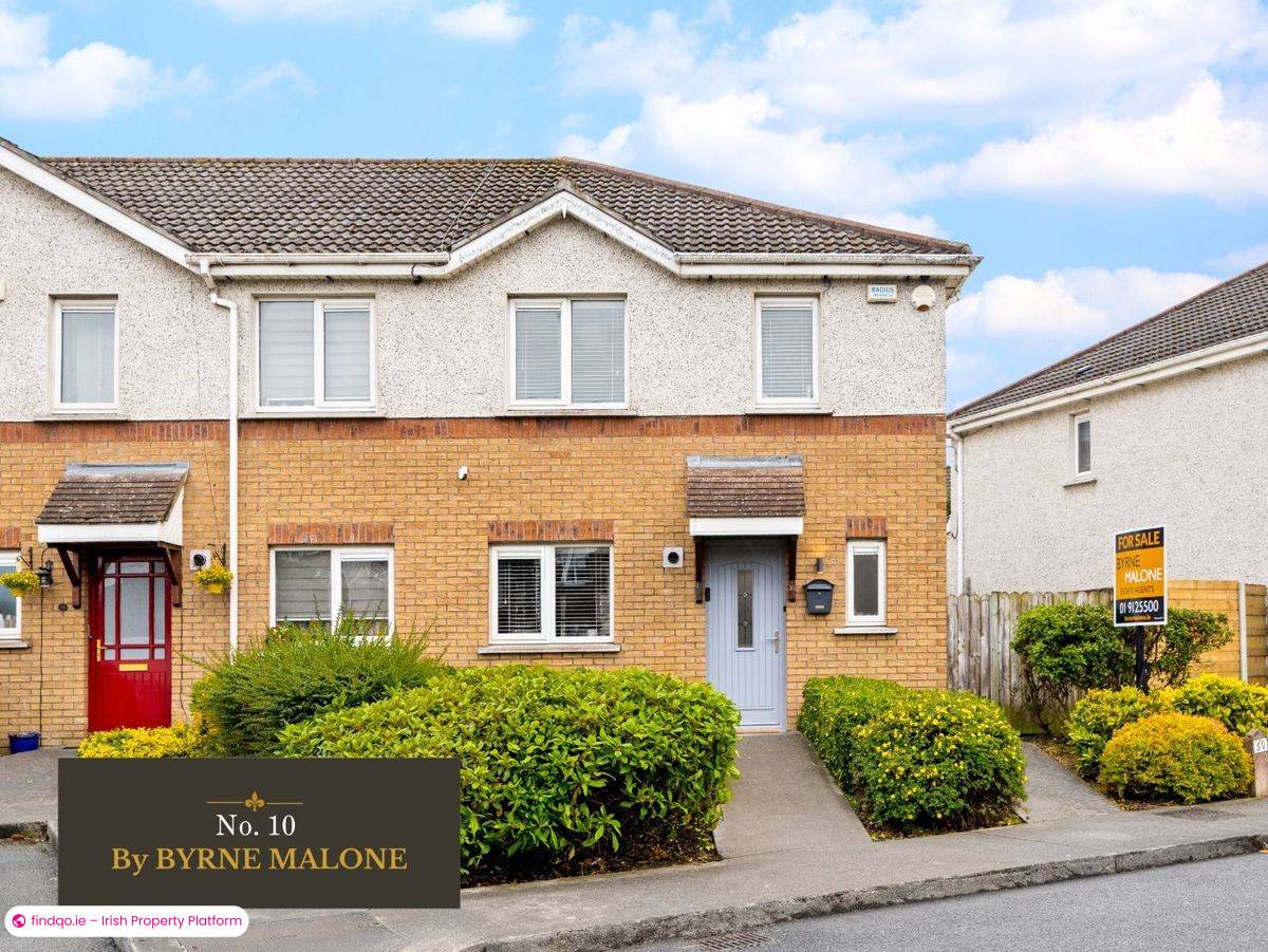 End of terrace house for Sale in Citywest, Dublin (County)