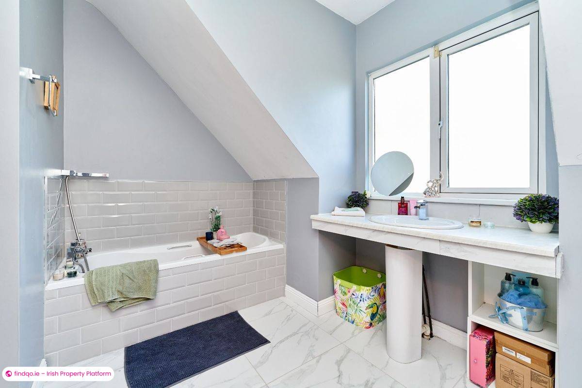Detached house for Sale in Enfield, Meath