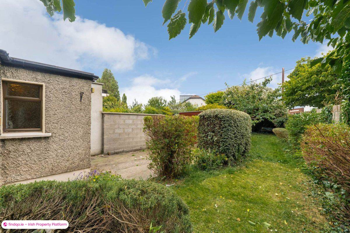End of terrace house for Sale in Dublin 6W