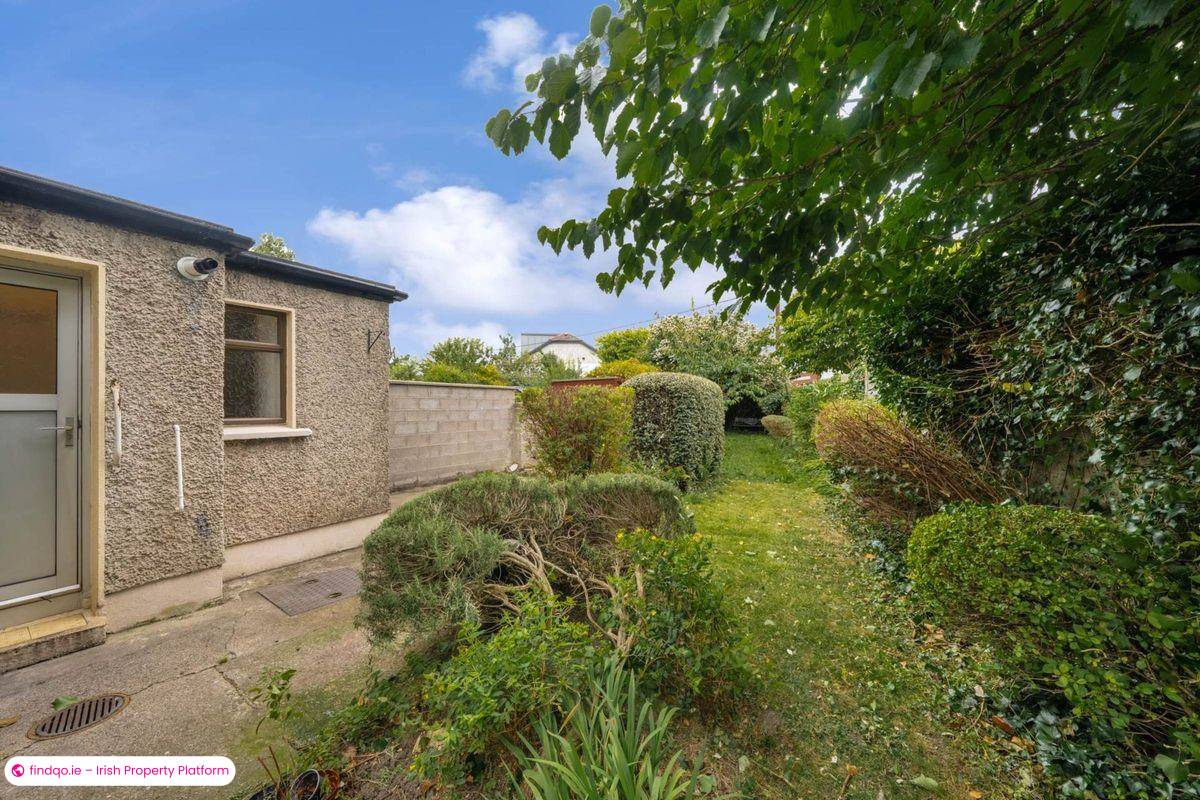 End of terrace house for Sale in Dublin 6W
