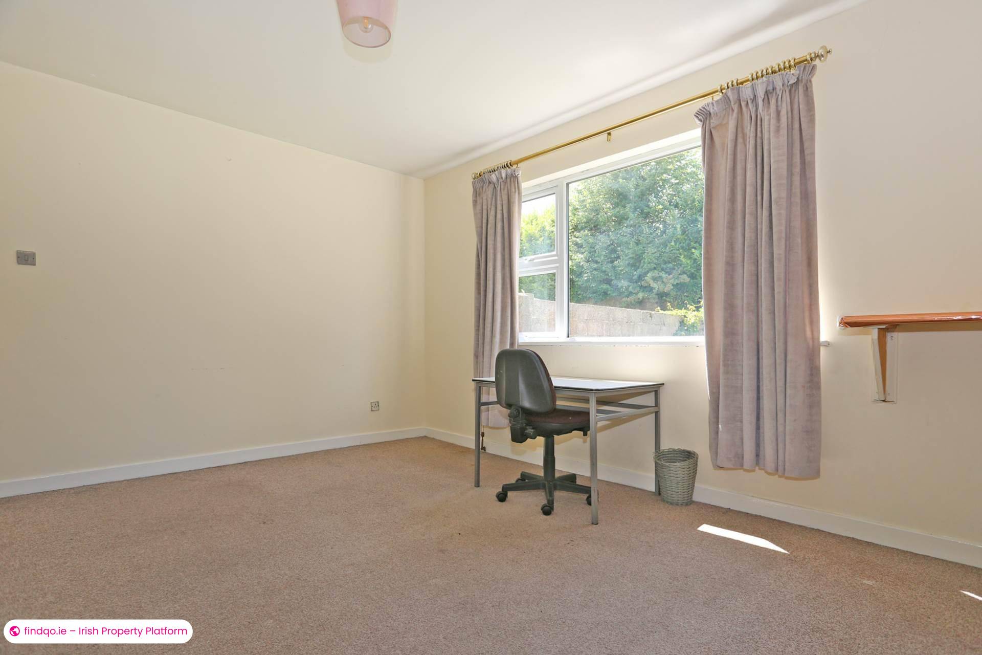 Semi-detached house for Sale in Caherdavin Lawn, Limerick, V94 X4XY