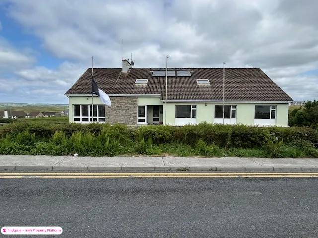 Detached house for Sale in Ennis, Clare