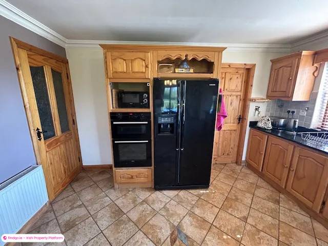 Detached house for Sale in Ennis, Clare