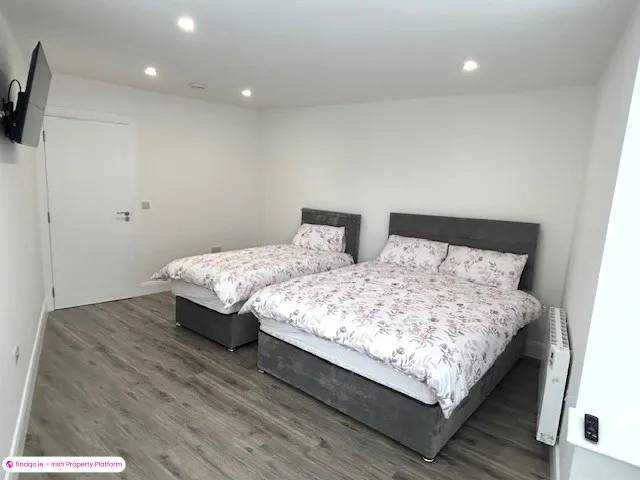 End of terrace house for Sale in Ennis, Clare