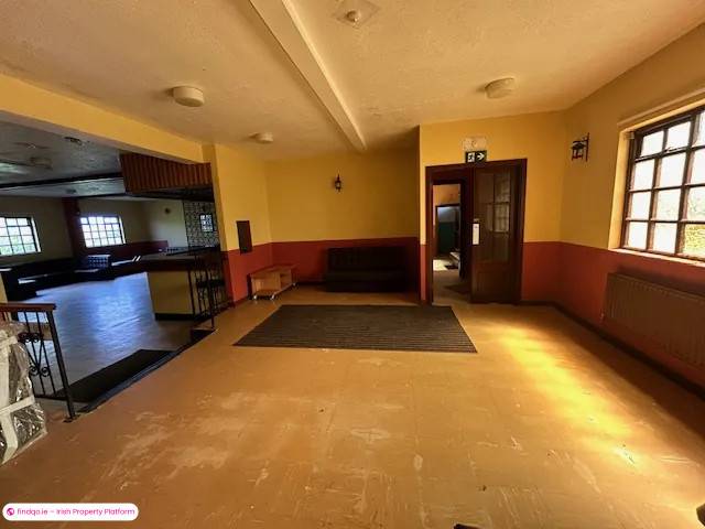 Semi-detached house for Sale in Ennis, Clare