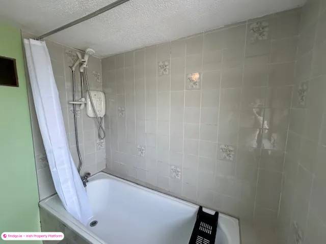 Semi-detached house for Sale in Ennis, Clare