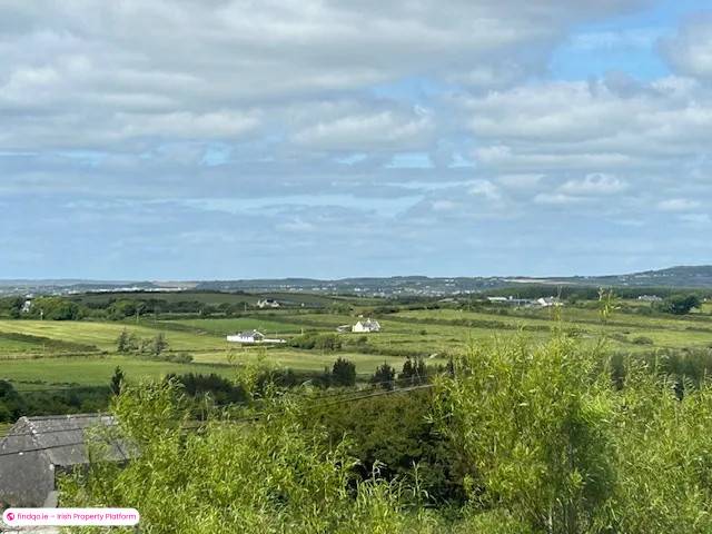 Semi-detached house for Sale in Ennis, Clare