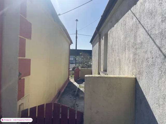 Detached house for Sale in Ennis, Clare