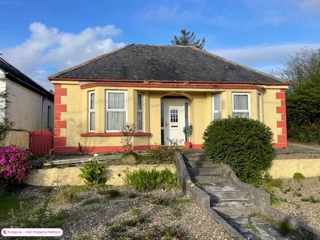 Detached house for Sale in Ennis, Clare
