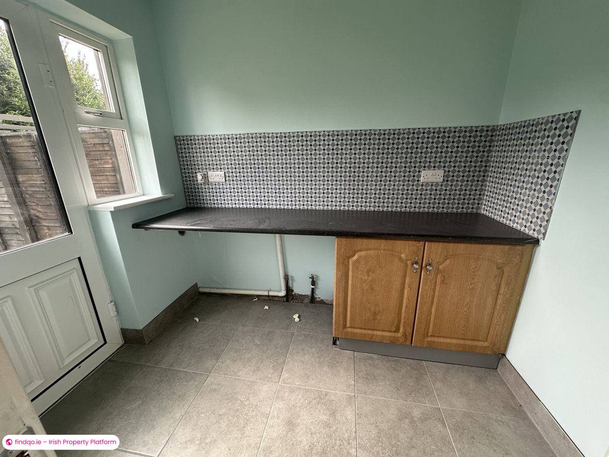 Semi-detached house for Sale in 44 Gleann Riada, Longford, N39 W2Y6