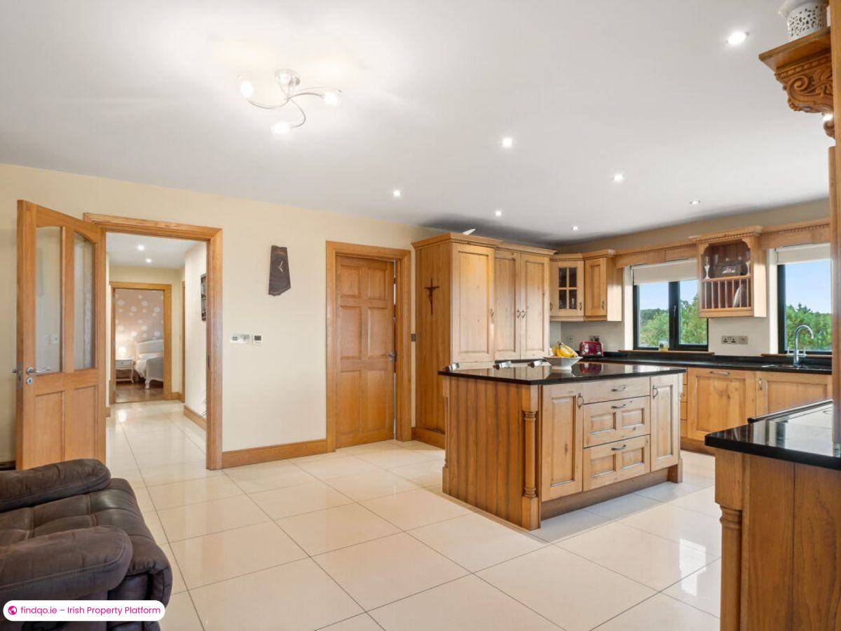 Detached house for Sale in Cleggan, Galway, H71 F857
