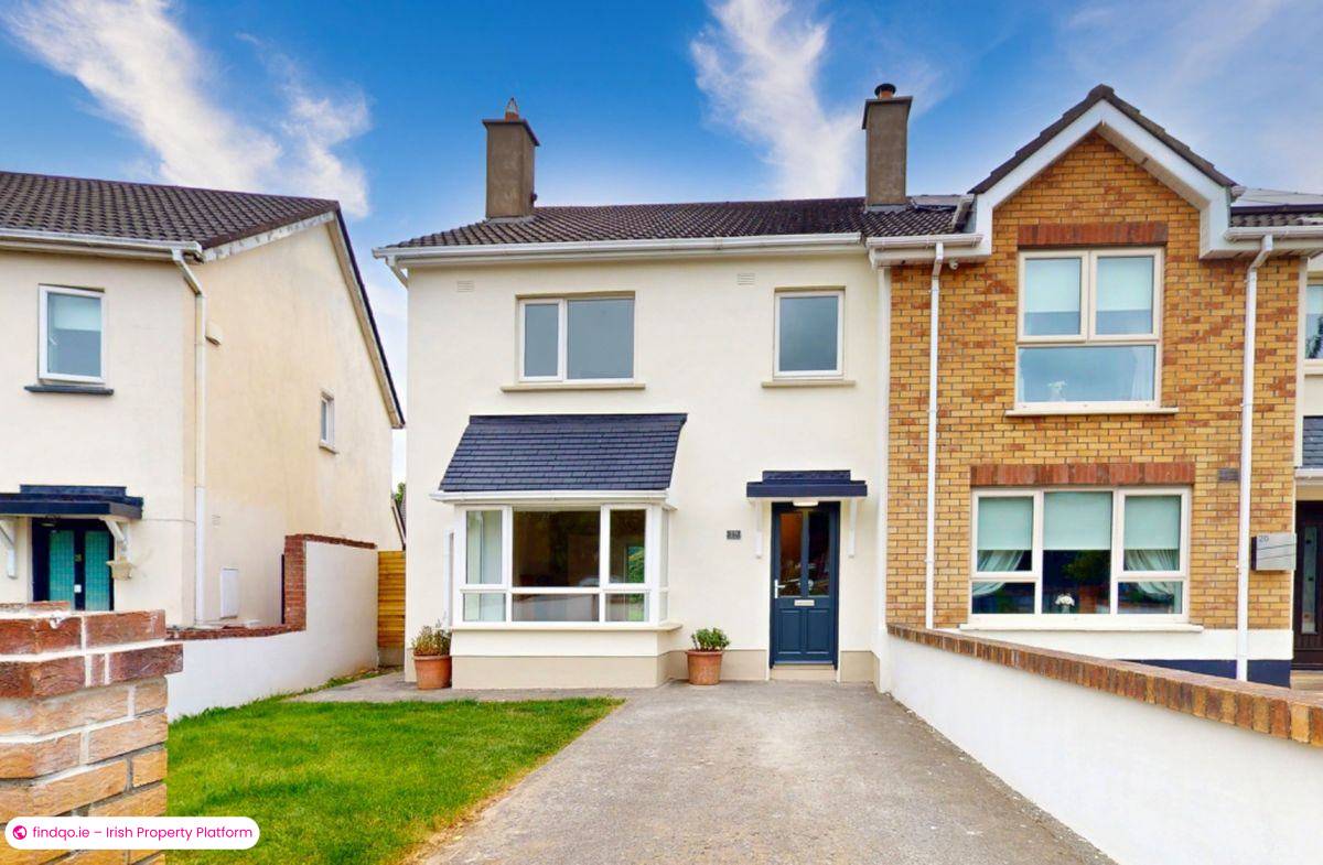 Semi-detached house for Sale in Swords, Dublin (County)