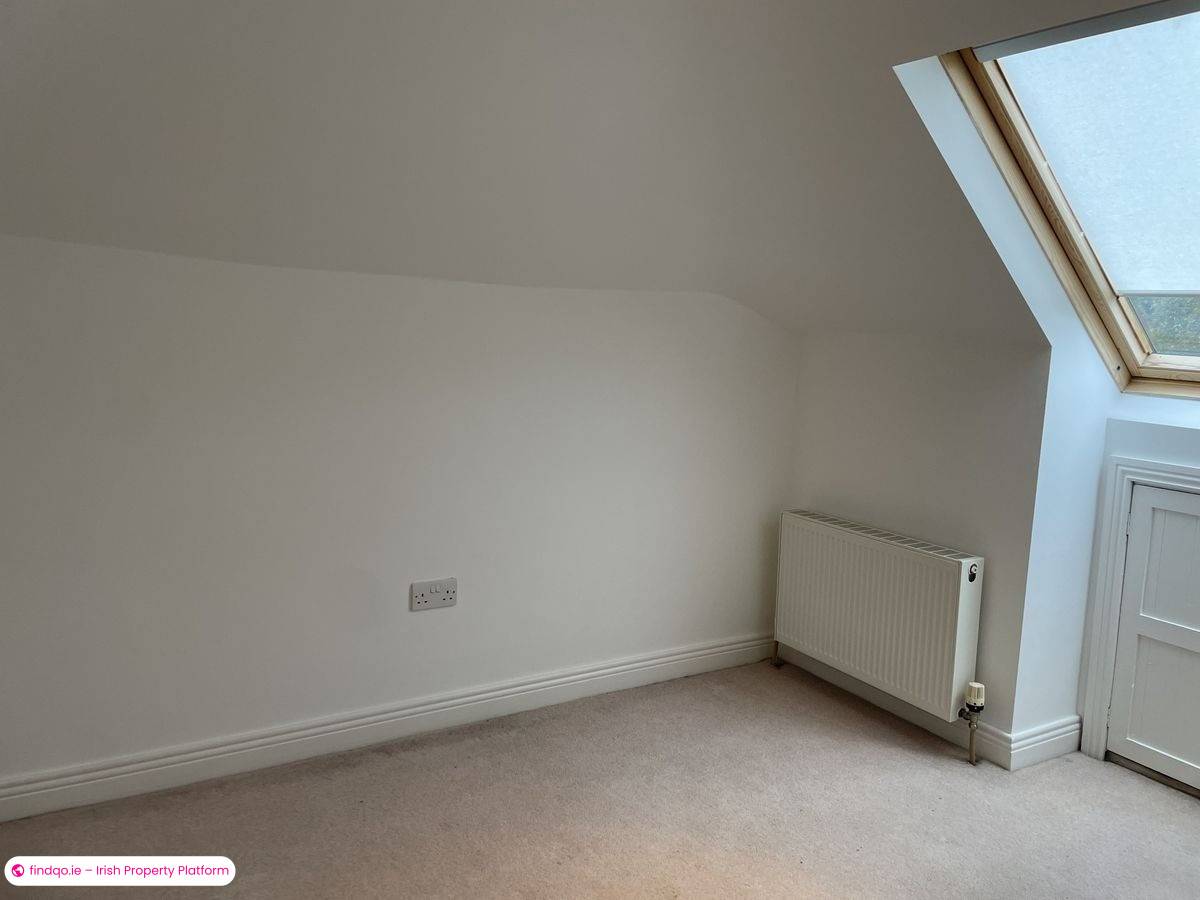3 Bedroom House for Rent in Mount Merrion, Dublin (County)
