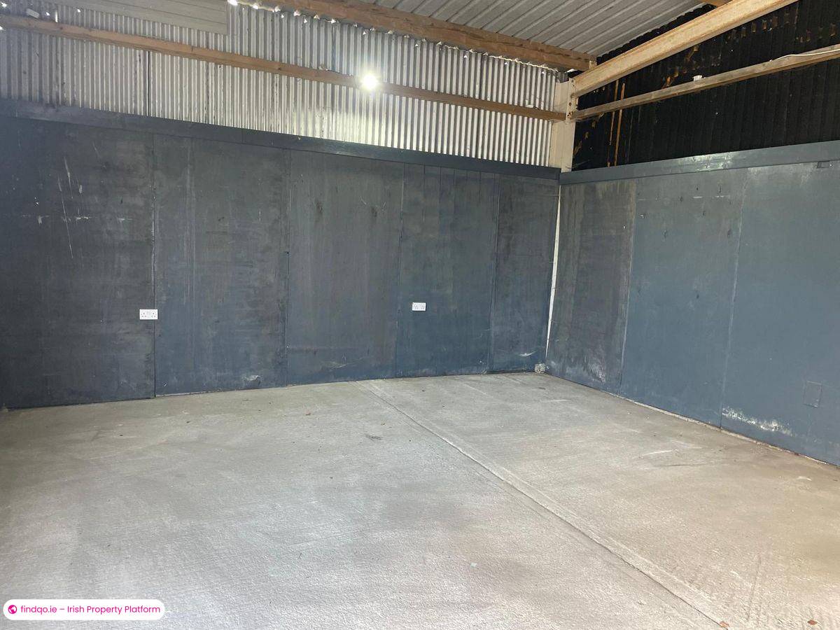 Industrial Unit for Rent in Carragh, Kildare
