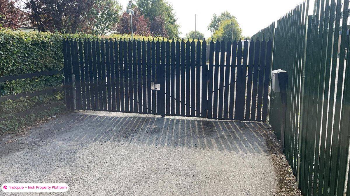 Industrial Unit for Rent in Carragh, Kildare