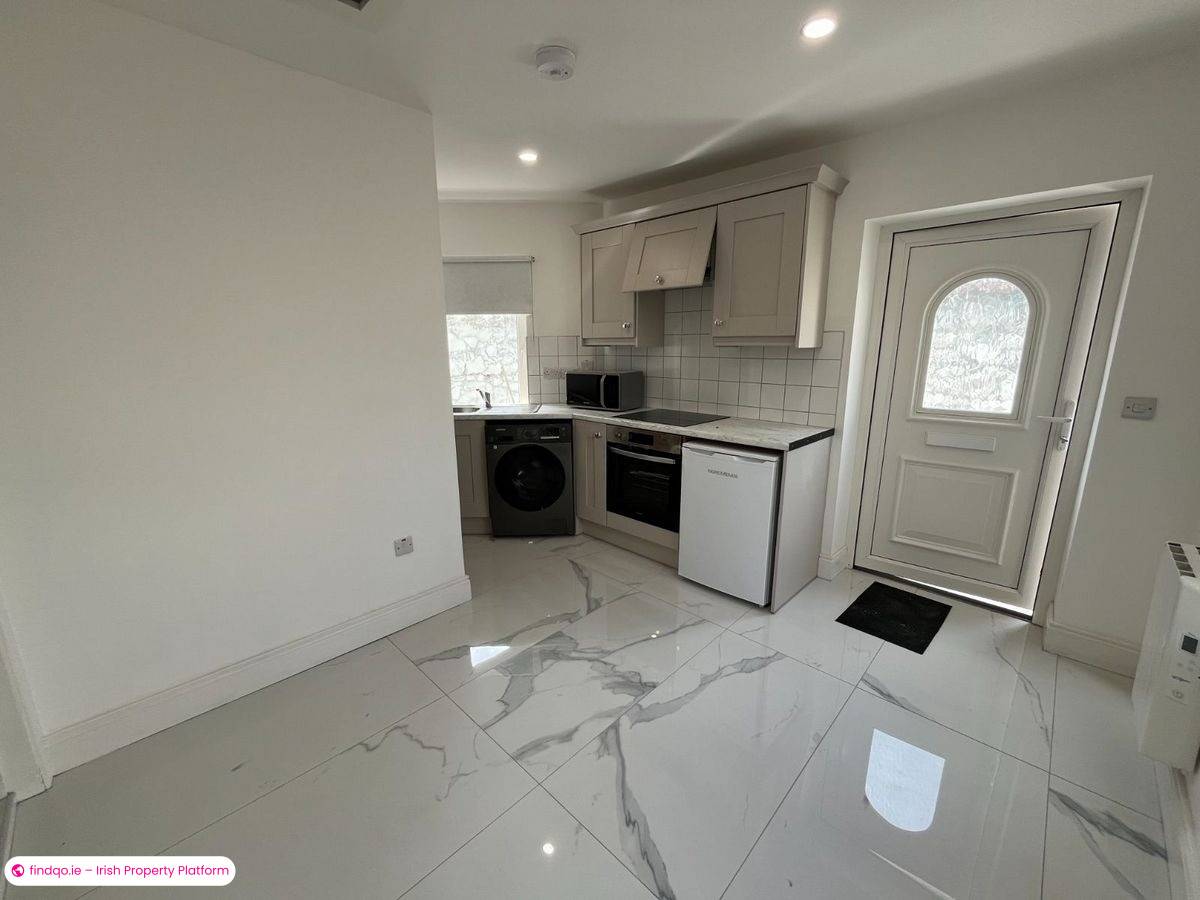 Furnished 3 Bedroom Rental with Garden in Thomondgate Limerick